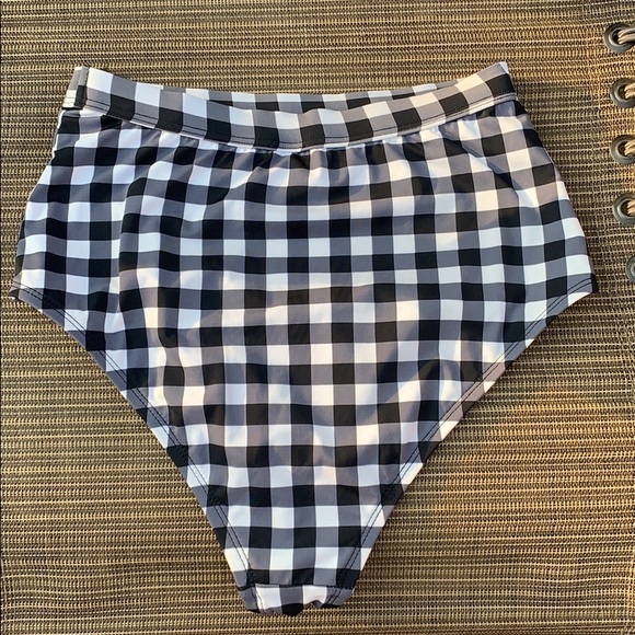 Bathing suit - Picture 6 of 6